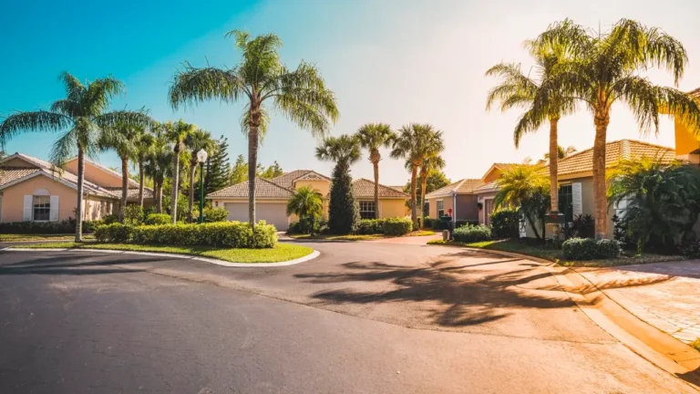 Understanding Closing Costs in Boynton Beach, Florida: What Do Closing Costs Include?