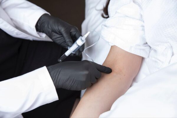 Why Hormone Therapy Is the Summer Secret for Women in Menopause